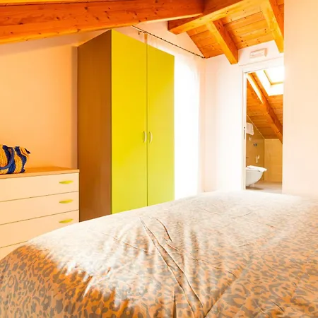 Mami Oceanic Village Apartment
