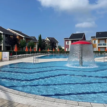 Apartment Mami Oceanic Village